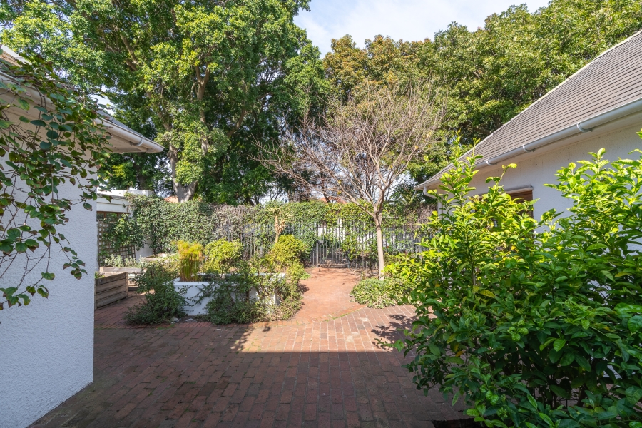 5 Bedroom Property for Sale in Pinelands Western Cape